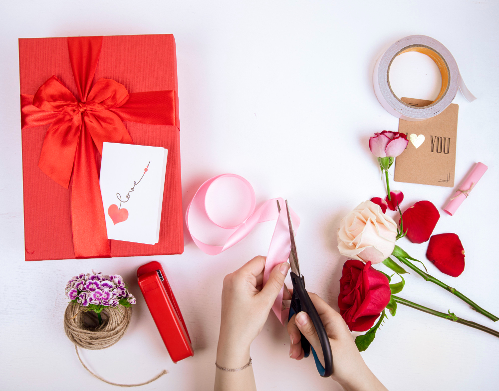 Romantic Gift Ideas For Girlfriend To Sweep Her Off Her Feet